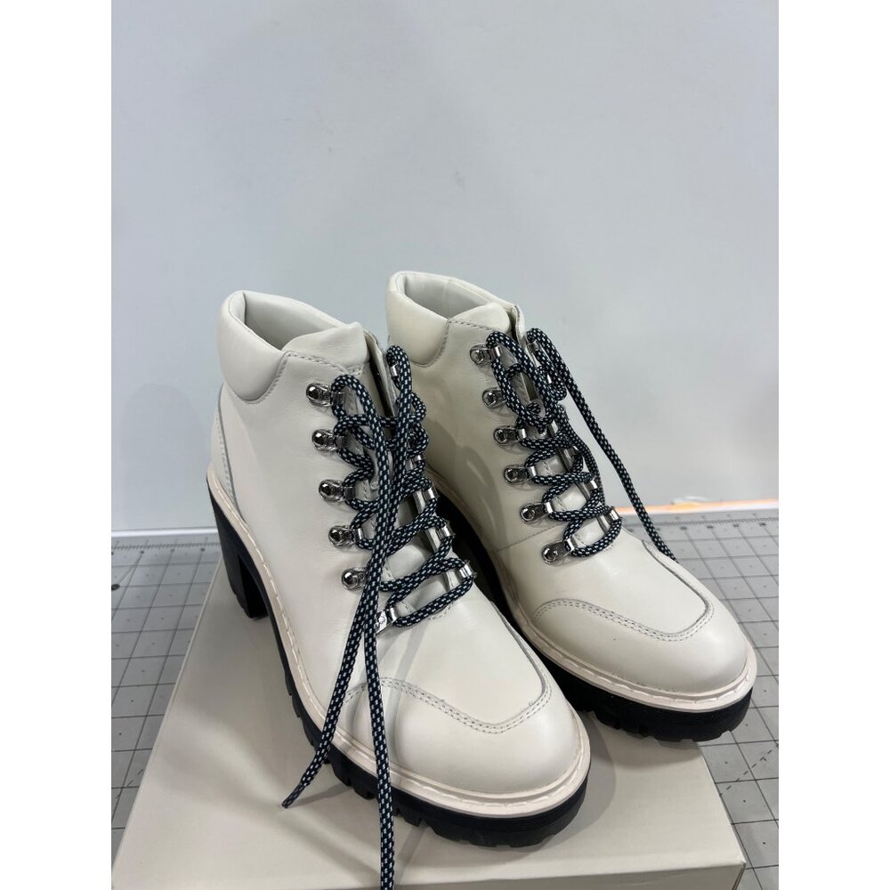 Women's Marc Fisher Ltd Waldo Lace-up Platform Bootie, Size 7.5 M White Lug Sole - Picture 2 of 10